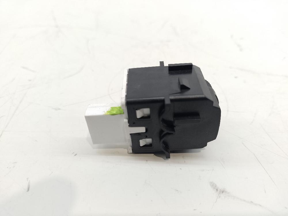 Mando regulacion faro YH01 98125550ZD de Peugeot Rifter 2018-0 - pieza usada
