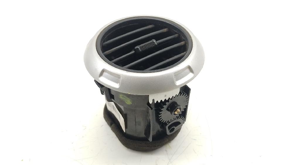 Aireador derecho D20DT 6962031000 de Ssangyong Actyon i 2006-2012 141 CV