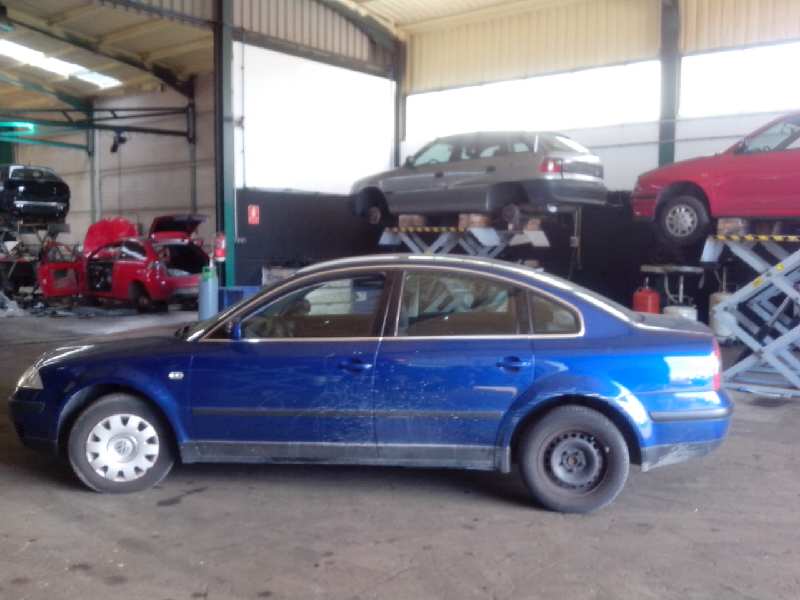 VOLKSWAGEN Passat B5 (1996-2005) Posūkių mechanizmas 4B0953503E 18505397