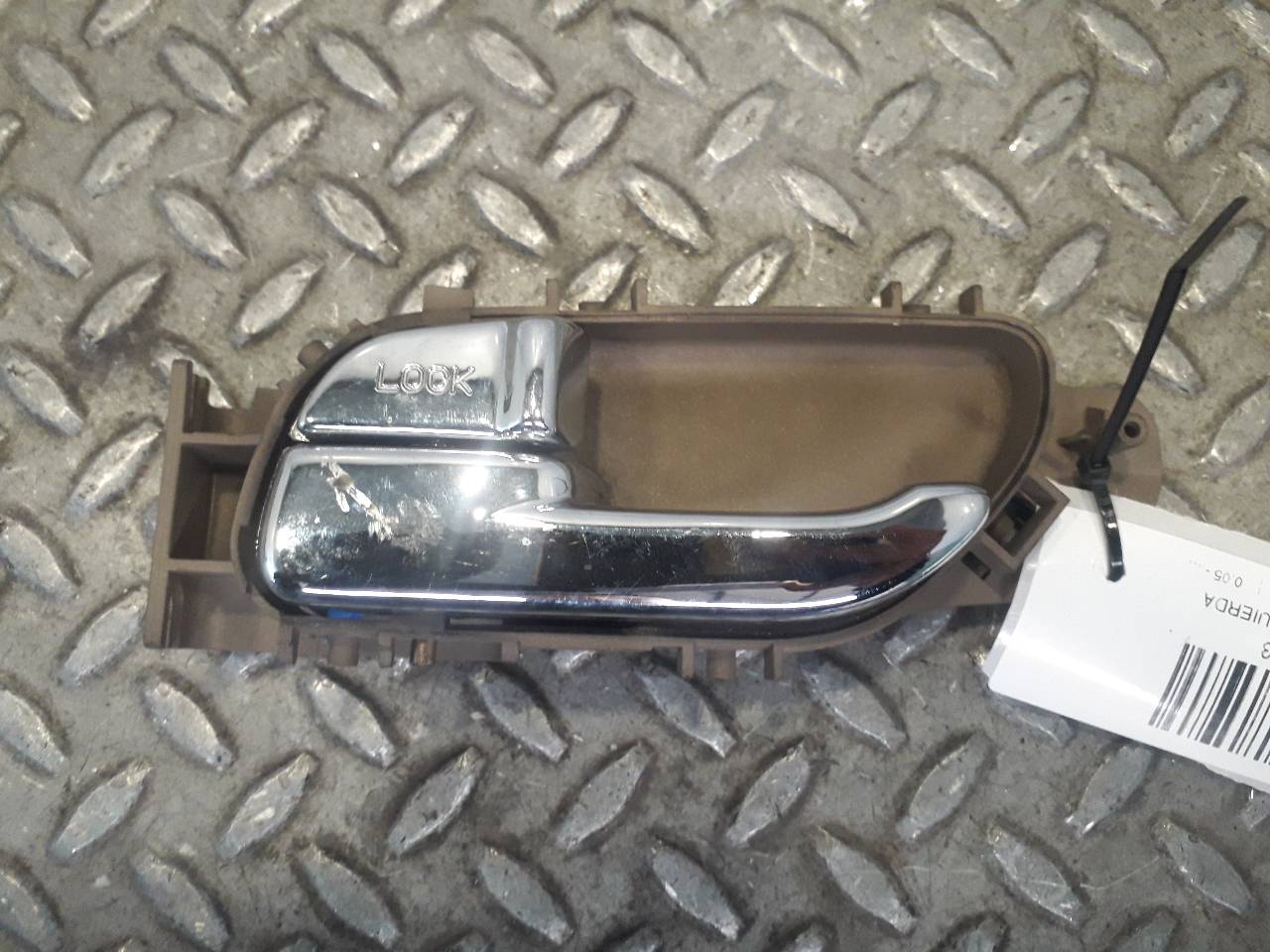 SSANGYONG Rodius 1 generation (2004-2010) Left Rear Internal Opening Handle 23702849