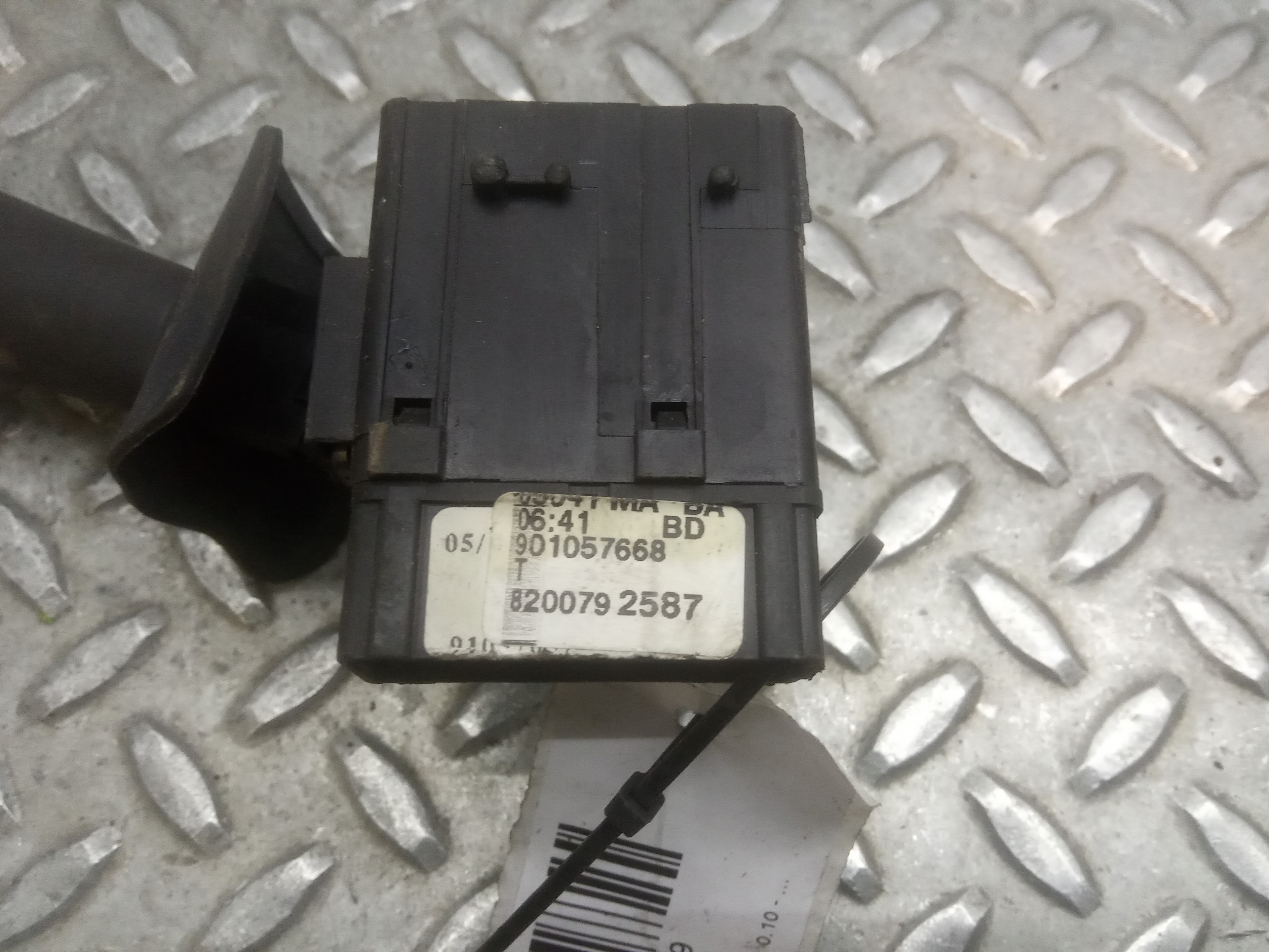 DACIA Lodgy 1 generation (2013-2024) Indicator Wiper Stalk Switch 8200792587 18558695