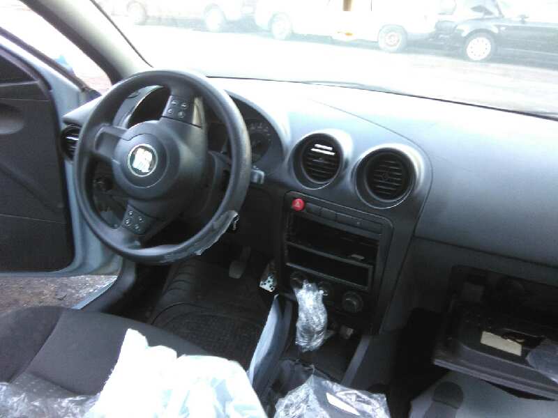 SEAT Cordoba 2 generation (1999-2009) Ступица передняя левая 6Q0407255AC 18678790