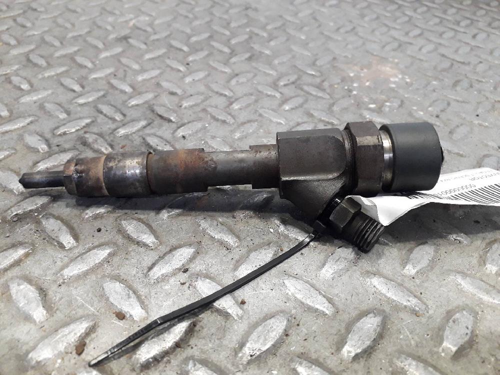 Inyector F9Q K7 7700111014 de Renault Scénic i monospace (ja0/1_, fa0_) 1999-2003 102 CV con 1 km - pieza usada