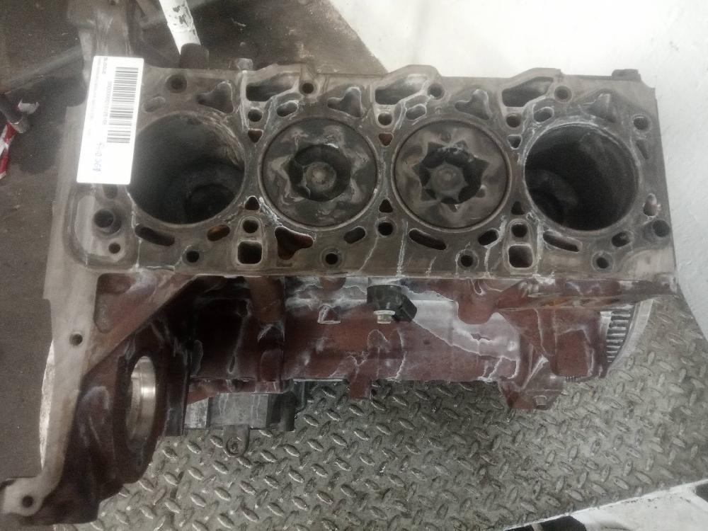 Bloque QJBA de Ford Mondeo iii sedán (b4y) 2000-2007 155 CV con 1 km - pieza usada
