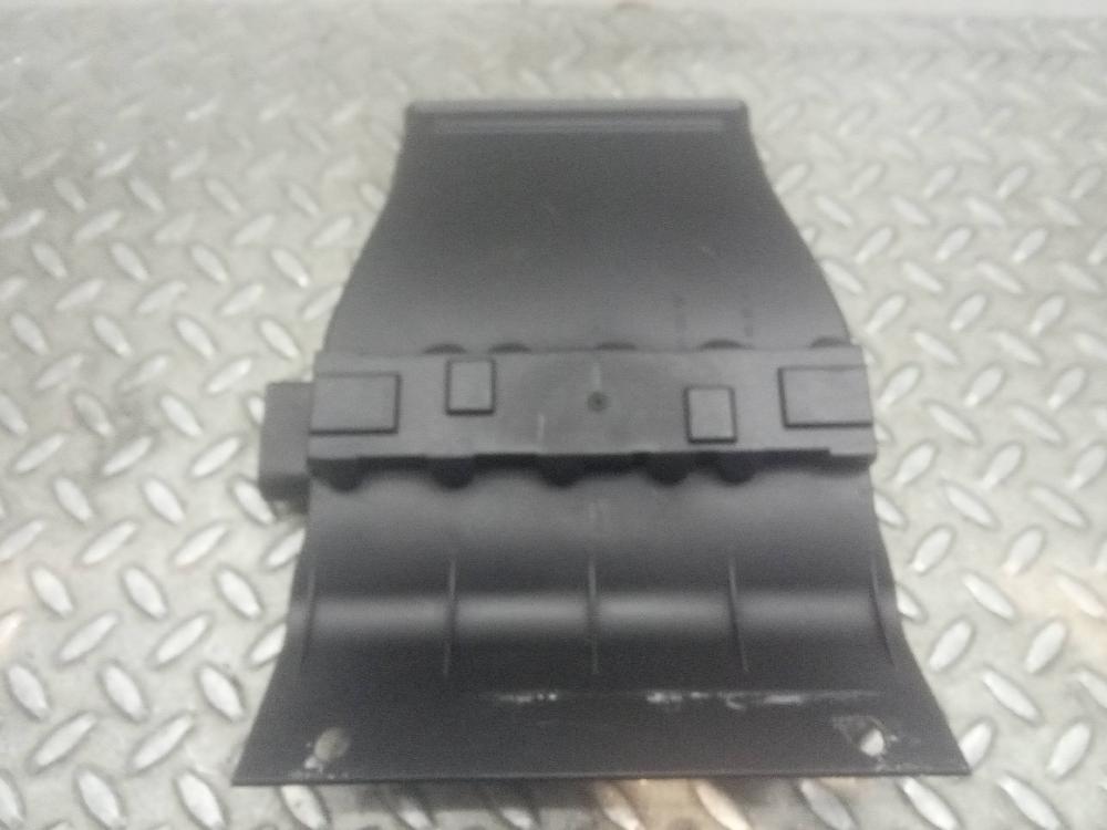 Válvula de intercambio de calefaccion ASE F011020189 de Audi A8 d2 (4d2, 4d8) 2002-2010 275 CV con 1 km - pieza usada