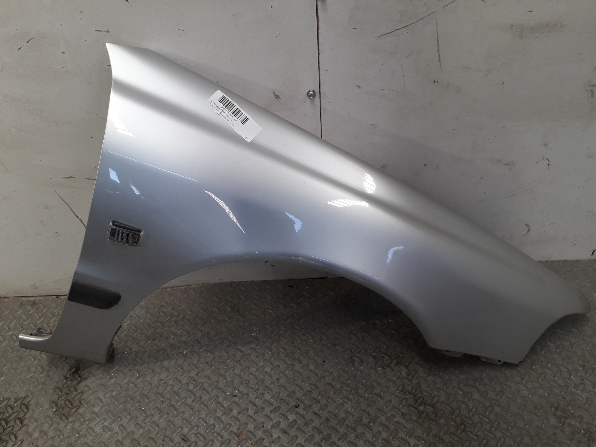 PEUGEOT S40 1 generation (1996-2004) Front Right Fender 23702813