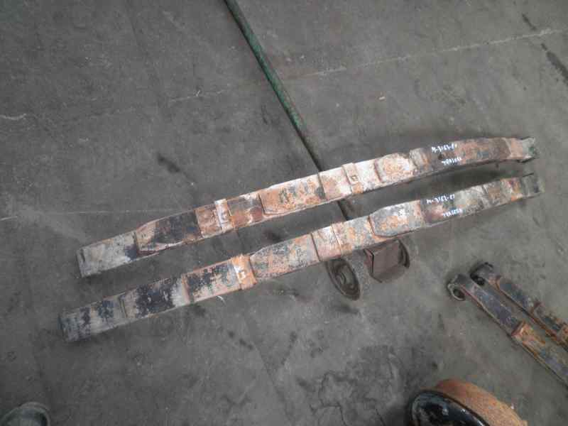 Ballesta trasera SIN CODIGO de Chrysler Jeep commander 2006-2008 con 1 km - pieza usada