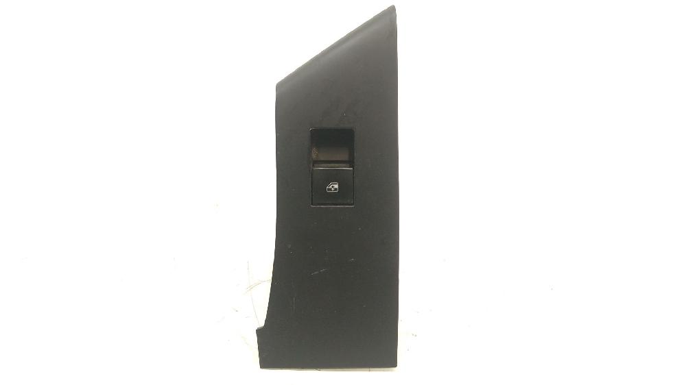Mando elevalunas delantero derecho B 16 DTL 13301886 de Opel Astra j (p10) 2009-2015 110 CV