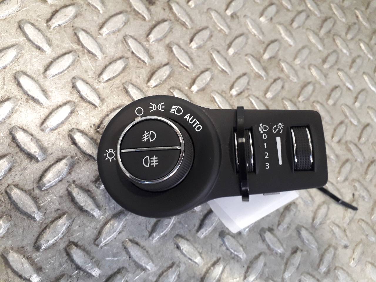 FIAT 500X 1 generation (2014-2024) Headlight Switch Control Unit 07356582970 23356248