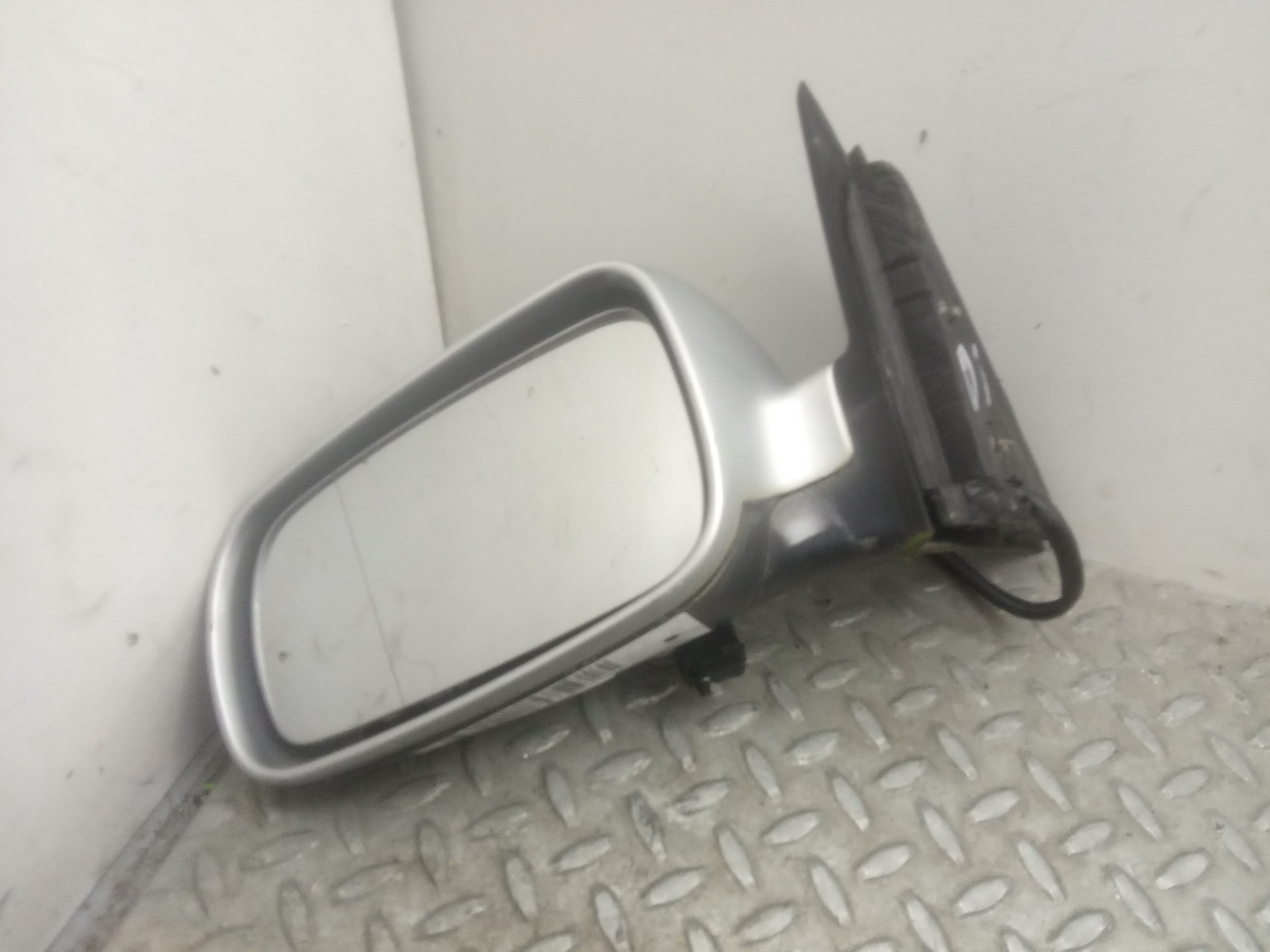 VOLKSWAGEN Passat B5 (1996-2005) Left Side Wing Mirror 23696944