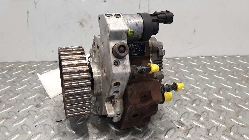 Bomba de inyección F9Q D8 8200108225 de Renault Scénic ii (jm0/1_) 2003-2006 120 CV con 1 km