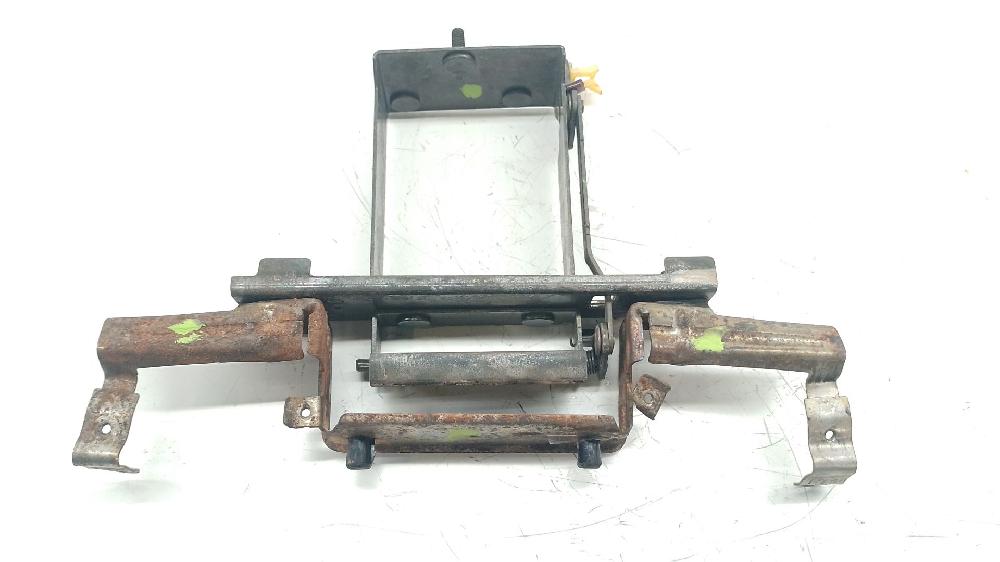 Maneta exterior maletero D4BH MR230032 de Mitsubishi Galloper (jk-01) 1998-2003 99 CV con 241192 km - pieza usada