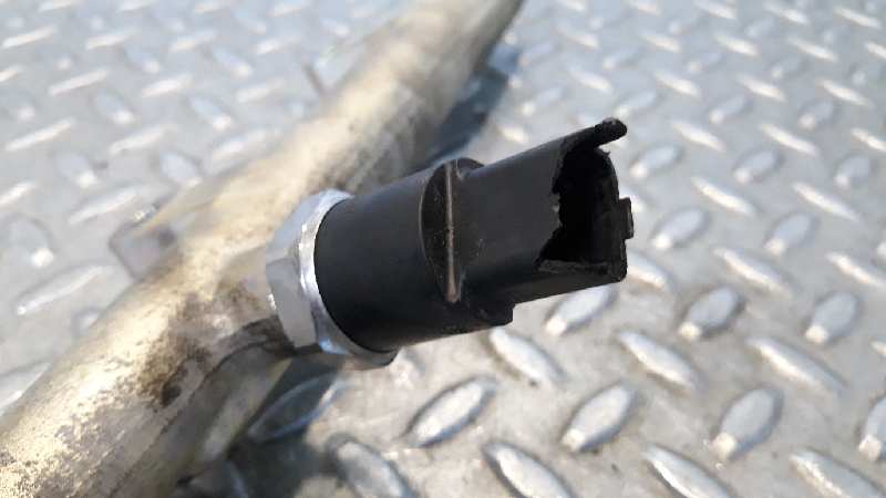 Rampa inyectora RHY 0445214019 de Citroen Xsara picasso (n68) 1999-2011 90 CV con 1 km - pieza usada