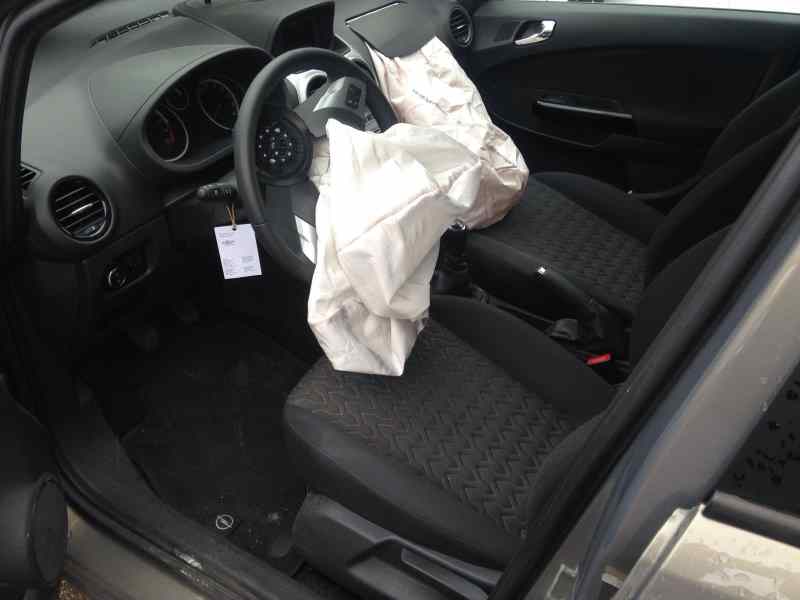 OPEL Corsa D (2006-2020) Aizmugurējā bagāžnieka slēdzene 39021416 25952224