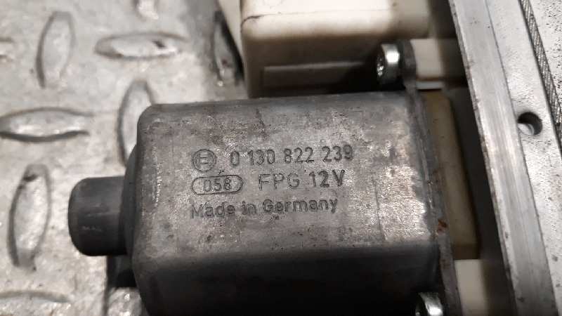 CITROËN C4 1 generation (2004-2011) Aizmugurējo kreiso durvju logu pacēlājs 1137328165 18621354