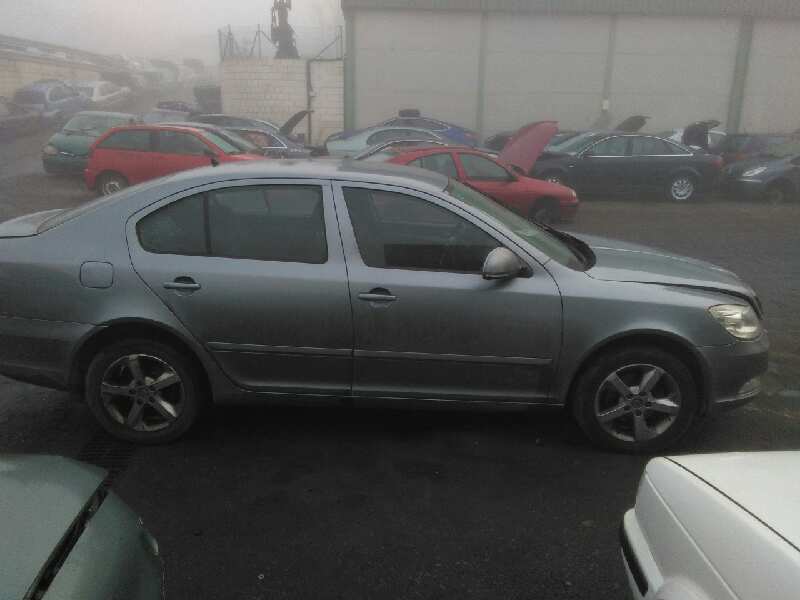 SKODA Octavia 2 generation (2004-2013) Įsiurbimo kolektorius 03L129711AL 18678809