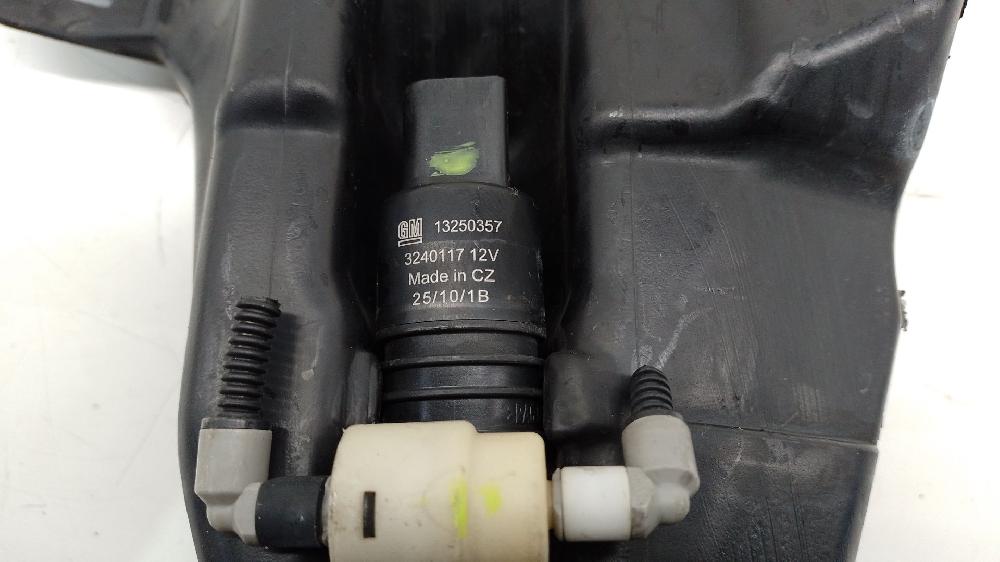 Depósito limpia A 17 DTR 13260579 de Opel Astra j (p10) 2009-2015 110 CV con 191749 km - pieza usada
