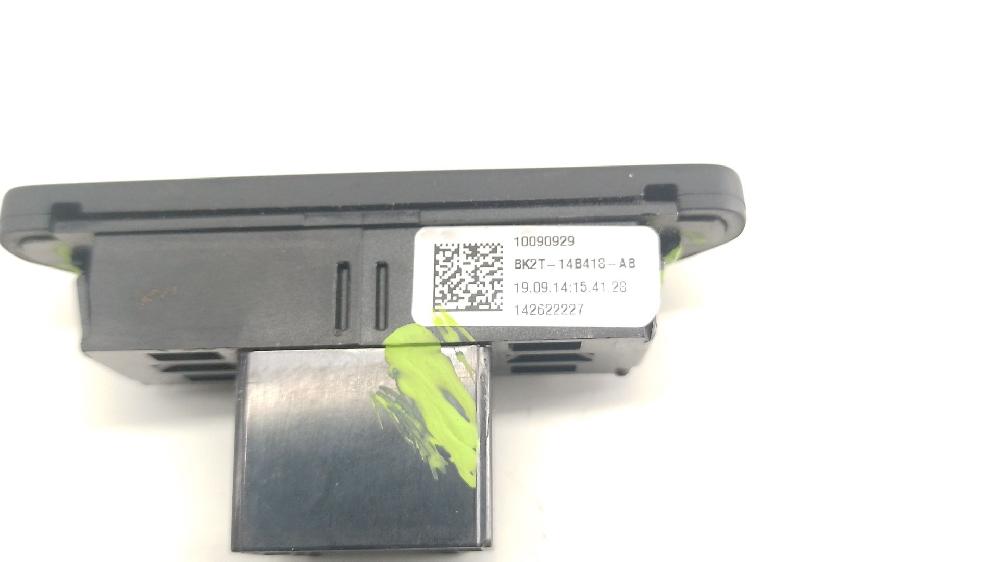 Interruptor UGJC B2KT14B418AB de Ford Fiesta vi (cb1, ccn) 2008-0 75 CV - pieza usada