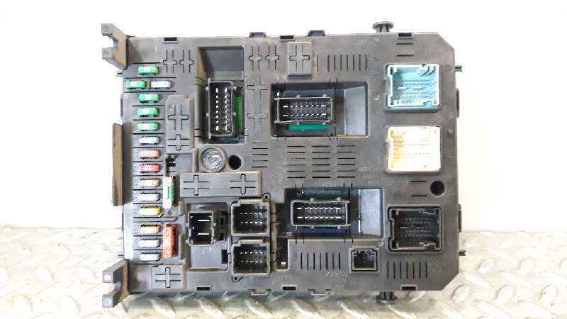 CITROËN C4 Picasso 1 generation (2006-2013) Fuse Box 9664059080 20990439