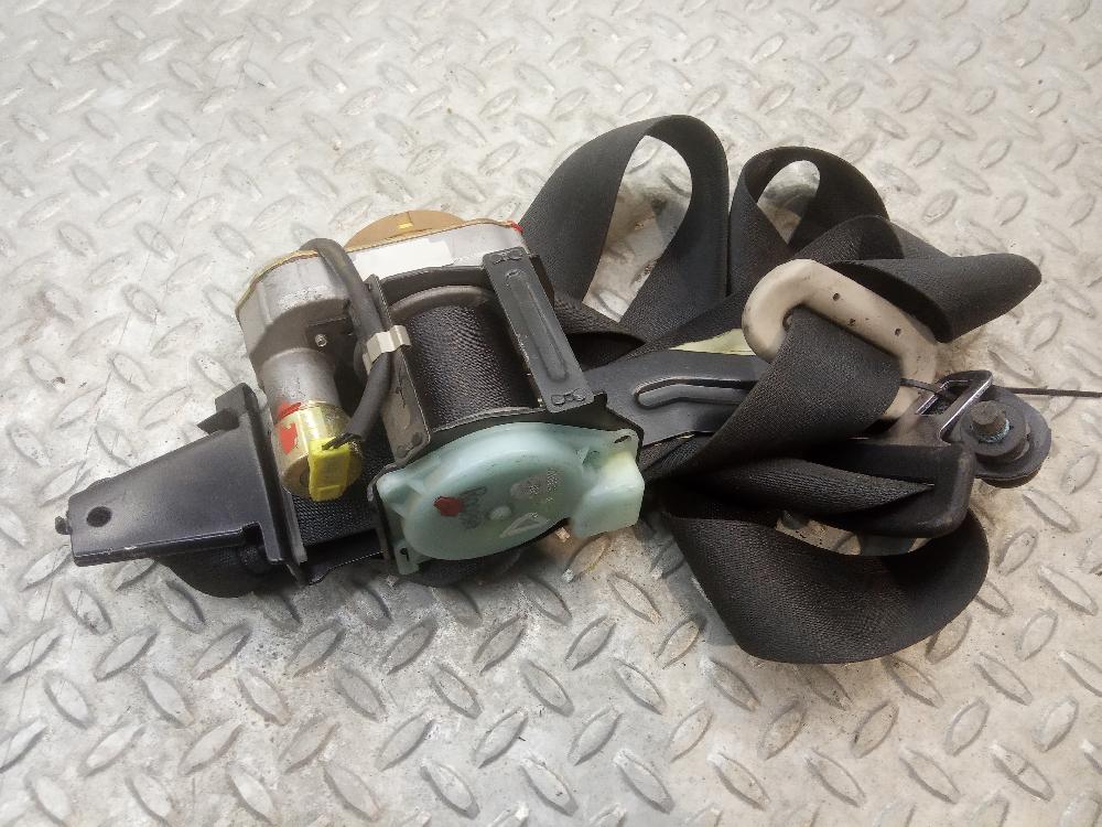 Cinturón seguridad delantero derecho YD22 de Nissan Almera ii (n16) 2003-2006 110 CV con 200001 km - pieza usada
