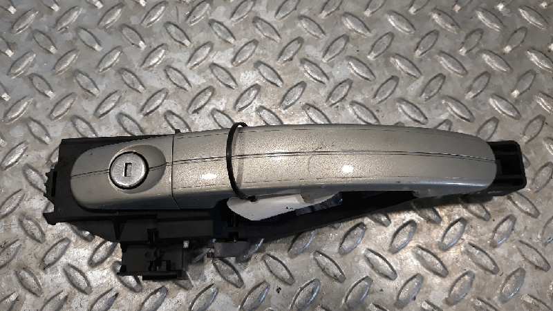 FORD Kuga 2 generation (2004-2011) Наружная ручка передней левой двери 1305822 18584995