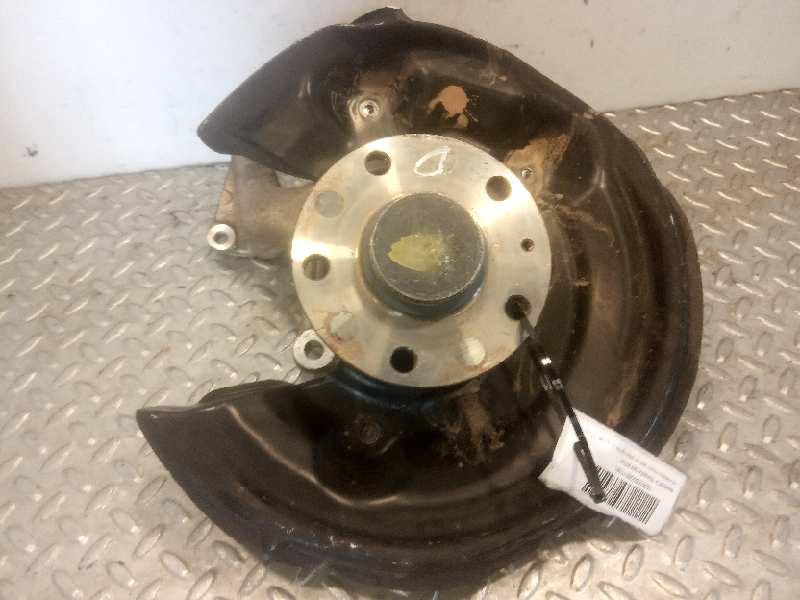 VOLKSWAGEN Passat B6 (2005-2010) Rear Right Wheel Hub 3C0505224E 23679858