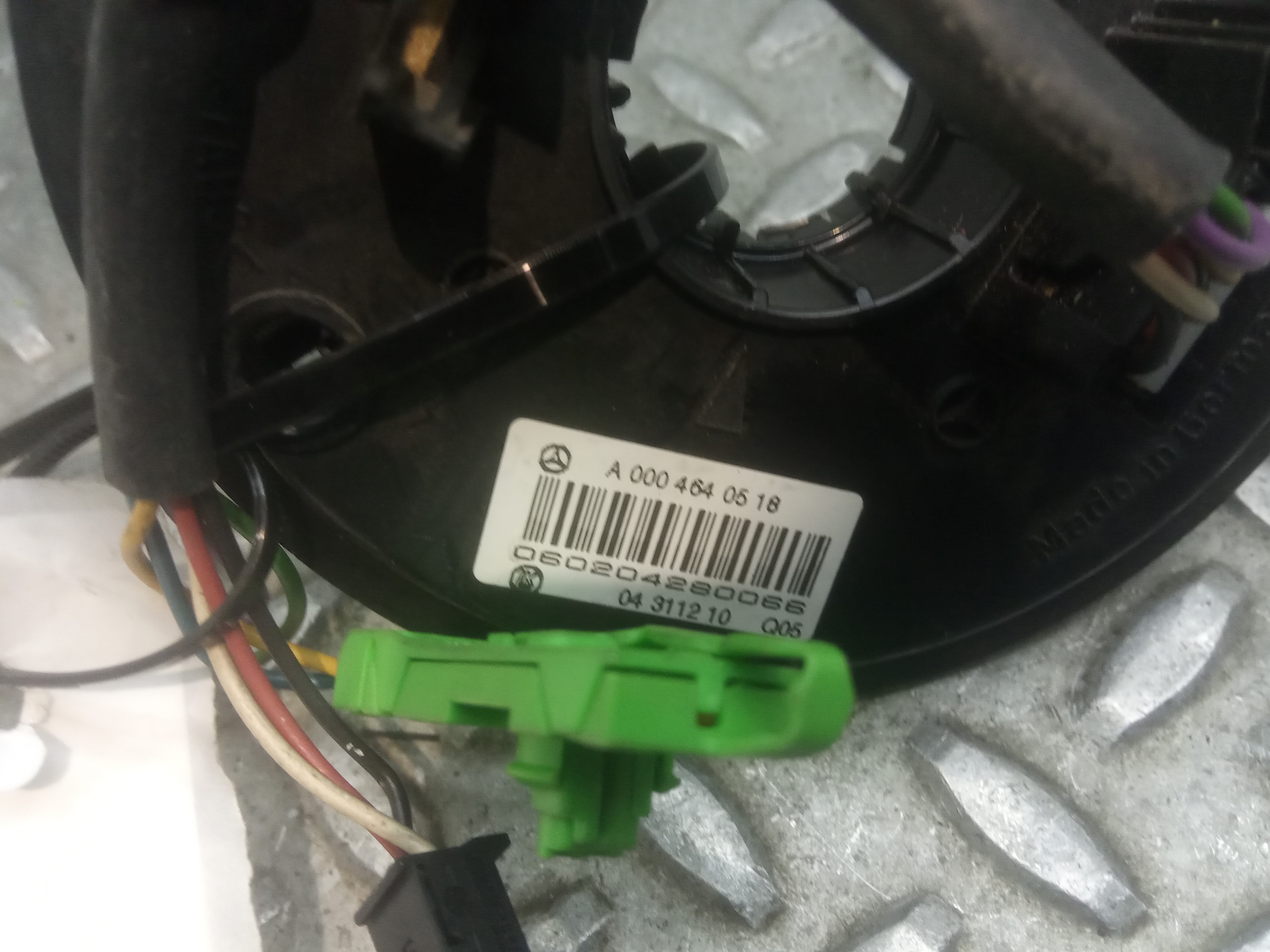 MERCEDES-BENZ E-Class W211/S211 (2002-2009) Steering Wheel Slip Ring Squib A0004640518,04311210 23693469