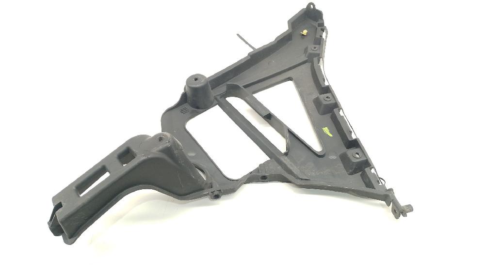 Soporte paragolpes trasero izquierdo M9R (110 KW) 850450001R de Renault Laguna iii (bt0/1) 2007-2015 150 CV con 436996 km - pieza usada