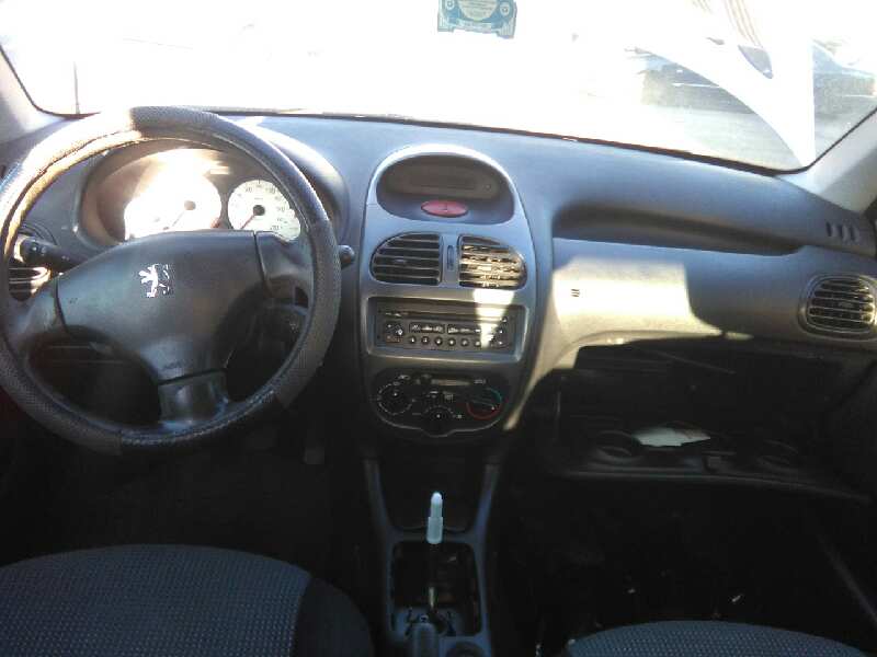 PEUGEOT 206 1 generation (1998-2009) Блок предохранителей 9650664180 18733863