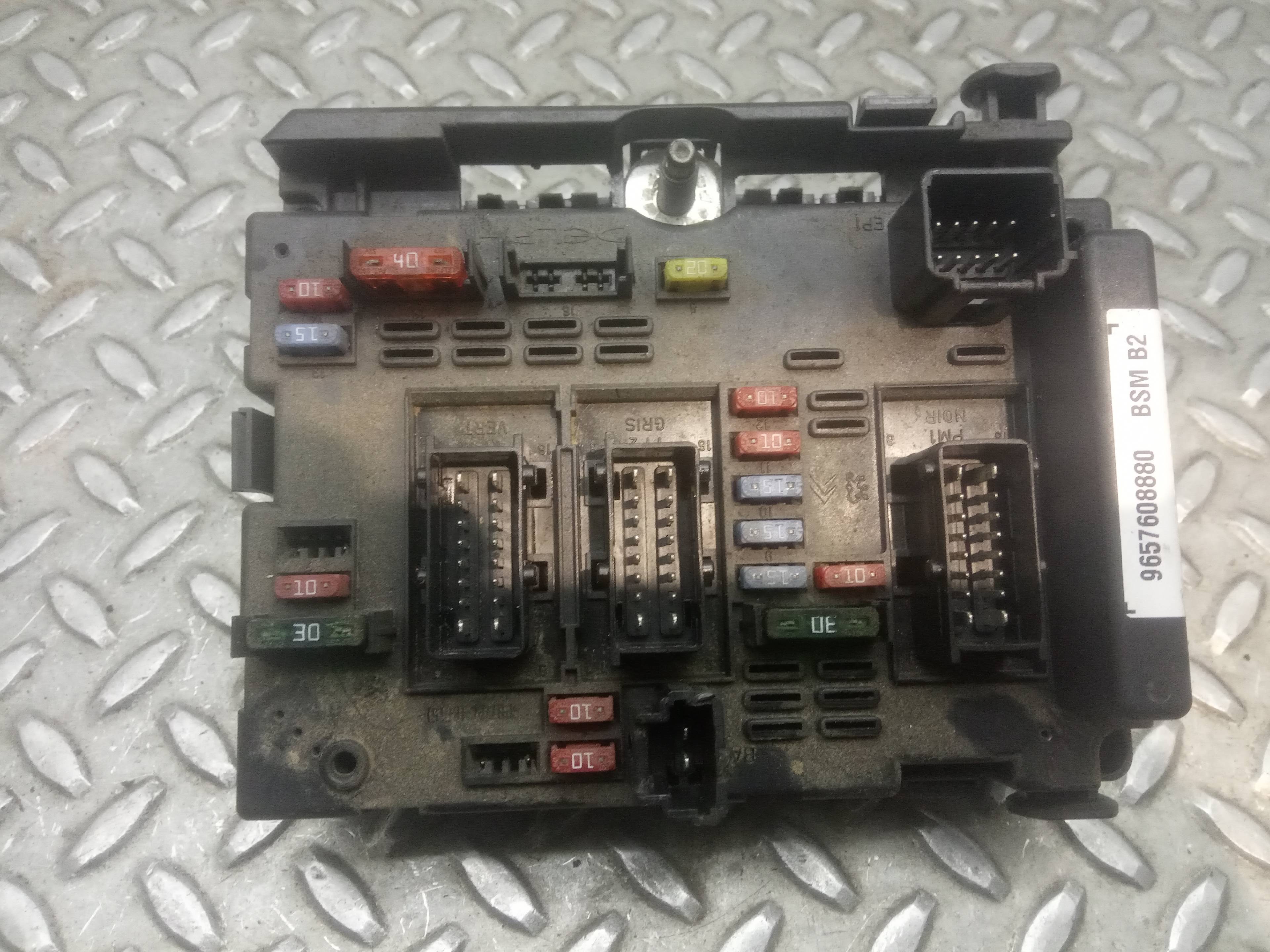 PEUGEOT Partner 1 generation (1996-2012) Fuse Box 9657608880,9657608880 20990954