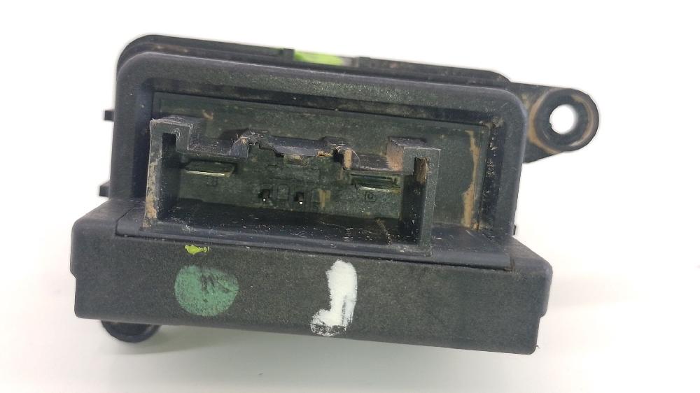 Resistencia calefacción UGJC 6G9T19E624 de Ford Fiesta vi (cb1, ccn) 2008-0 75 CV - pieza usada