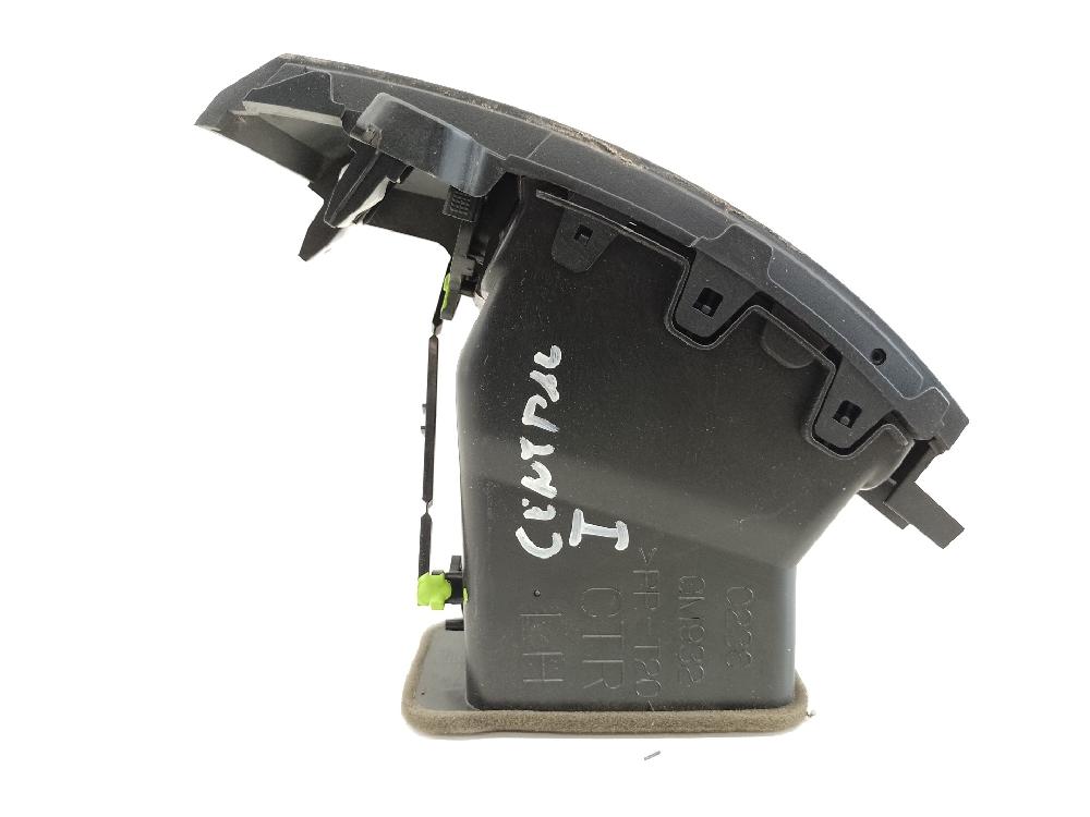 Carcasa aireador trasero central RF C236GM932 de Mazda 5 (cr) 2005-2010 143 CV con 1 km - pieza usada