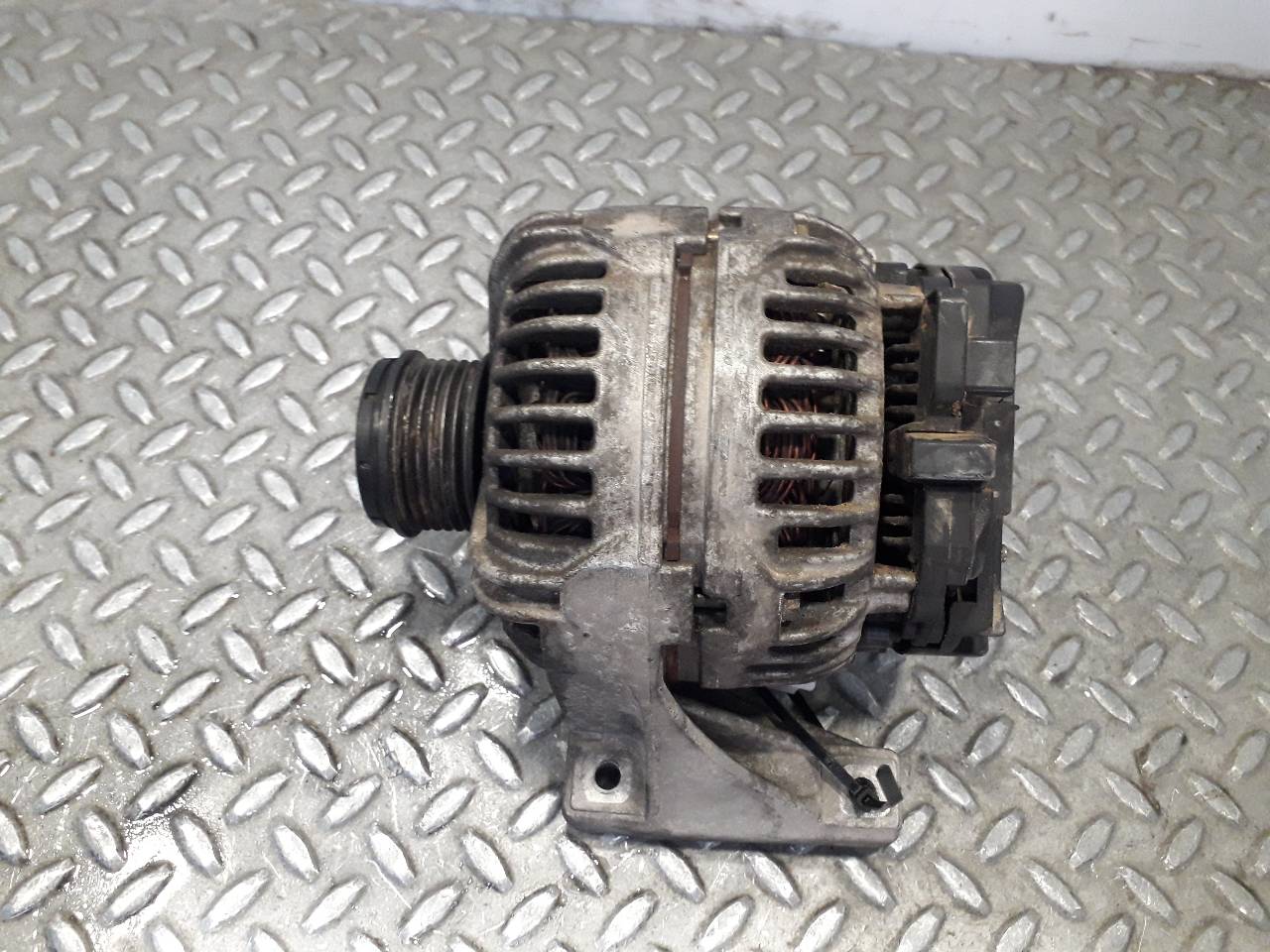 VOLVO S60 1 generation (2000-2009) Alternator 0124525029, 8676498 23693784