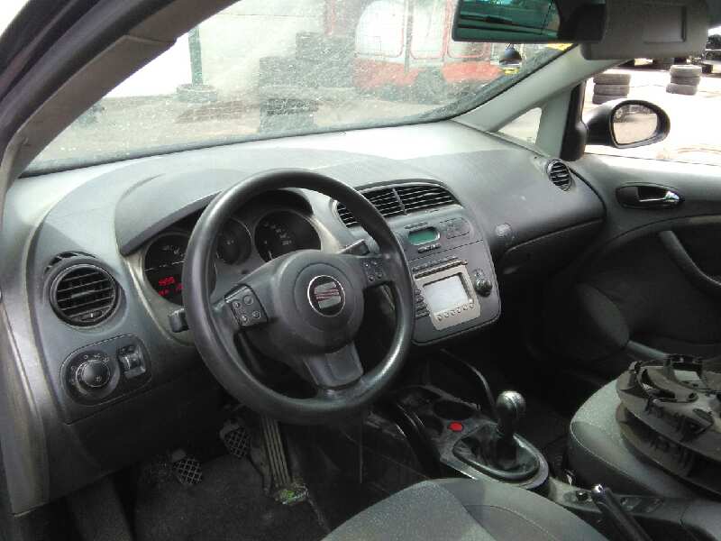 SEAT Toledo 3 generation (2004-2010) Bonnet Lock 5P1823509D 18708639