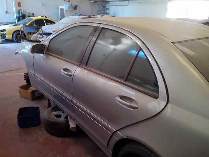 MERCEDES-BENZ C-Class W203/S203/CL203 (2000-2008) Jobb hátsó ajtó ablakemelője 0130822007 18493173