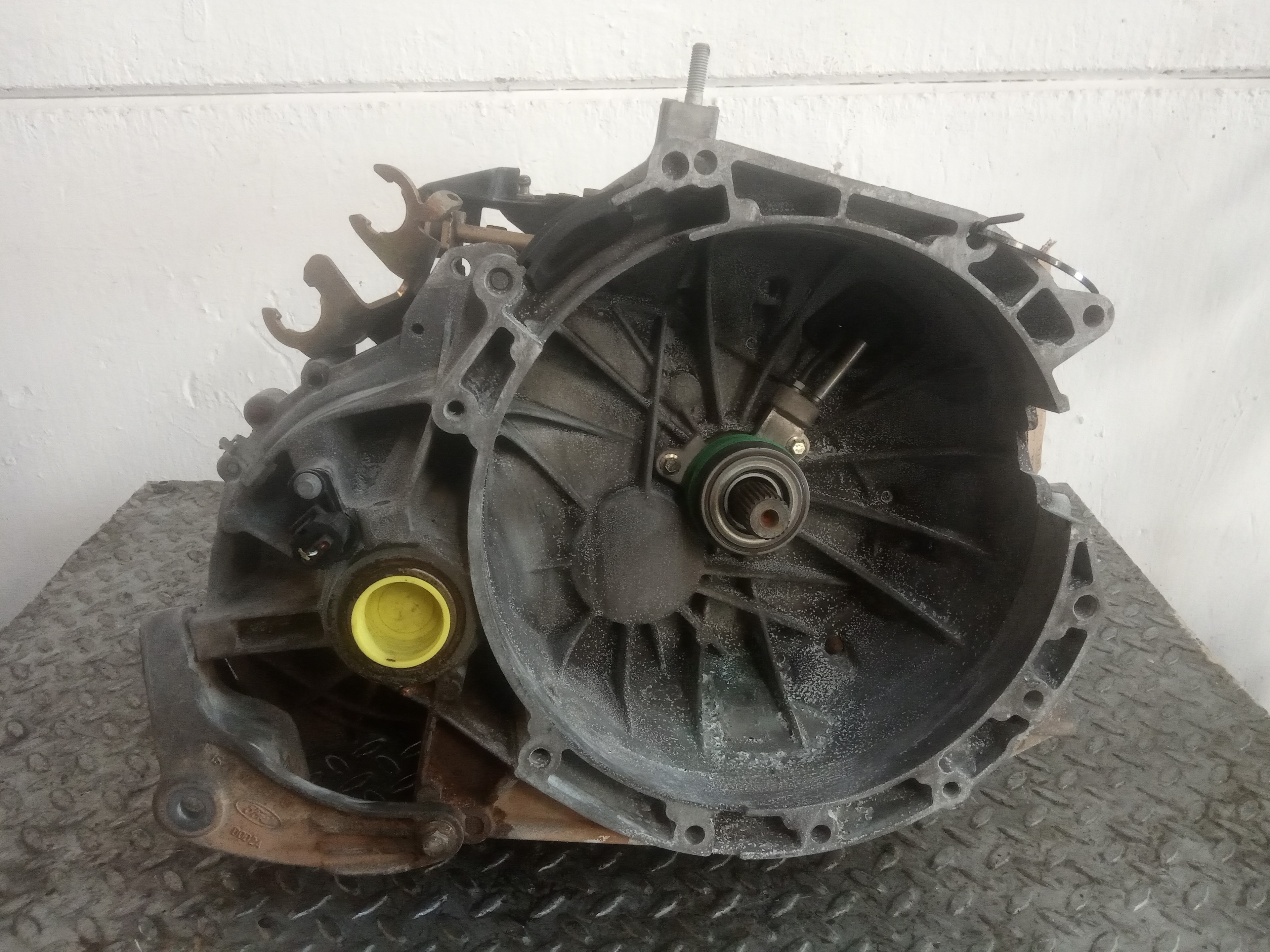 FORD Mondeo 3 generation (2000-2007) Gearbox 1S7R7002BC, 1S7R7002BC, T1GD2210201000232 23690128