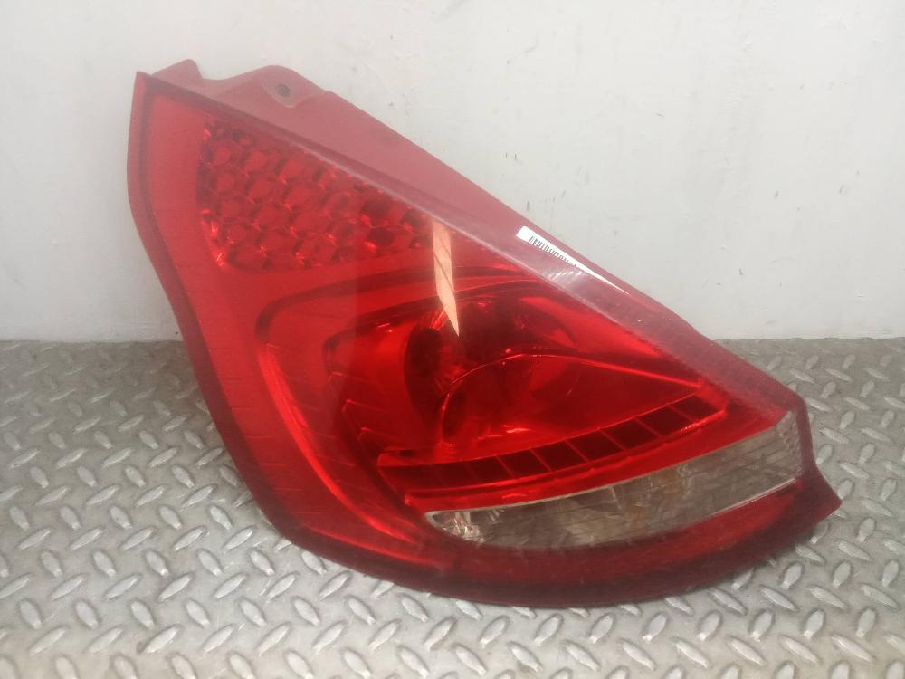 Feu arrière gauche F6JD 1709553 de Ford Fiesta v van 2003-2010 68 CV con 1 km