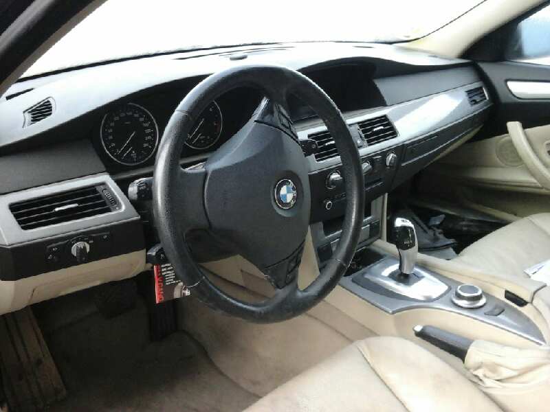 BMW 5 Series E60/E61 (2003-2010) Priekiniai valytuvai 61617198597 23290760