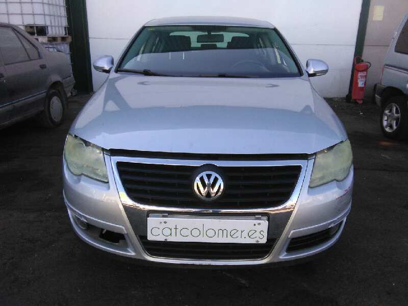 VOLKSWAGEN Passat B6 (2005-2010) Galinių dešinių durų stiklo pakelėjas 3C5839462J 18733887