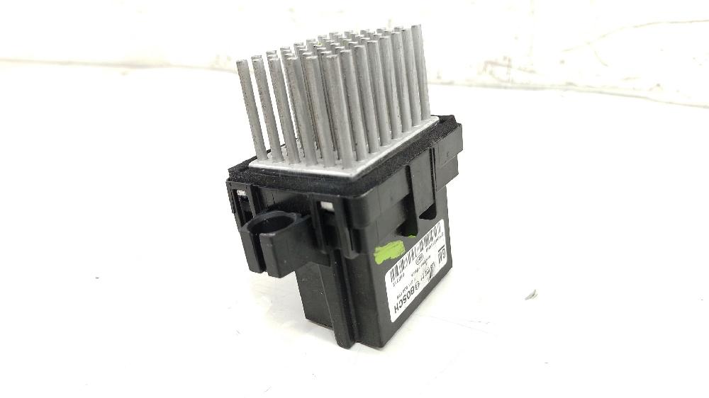 Resistencia calefacción A 20 DT,Y 20 DTJ,Z 20 DTJ 13503201 de Opel Zafira tourer c van (p12) 2011-0 131 CV con 197877 km - pieza usada