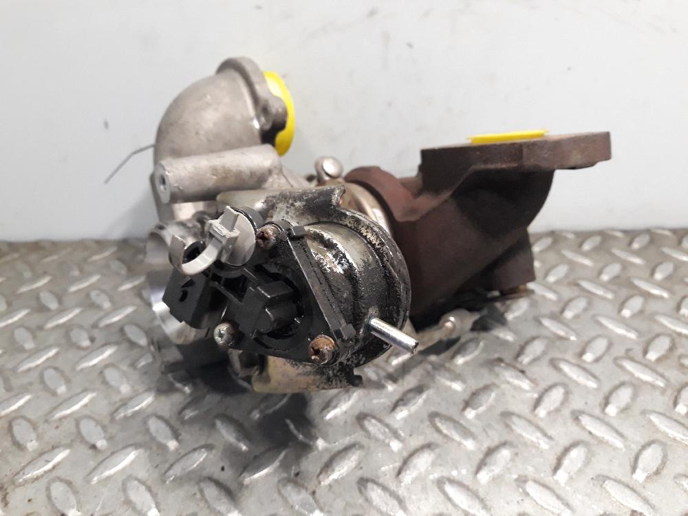 Turbocompresor 8HR 9673283680 de Citroen C3 i (fc_, fn_) 2002-2017 68 CV con 1 km - pieza usada