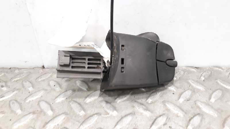 Mando control radio N7BA 98AB14K147AC de Ford Mondeo iii sedán (b4y) 2000-2007 131 CV con 1 km - pieza usada