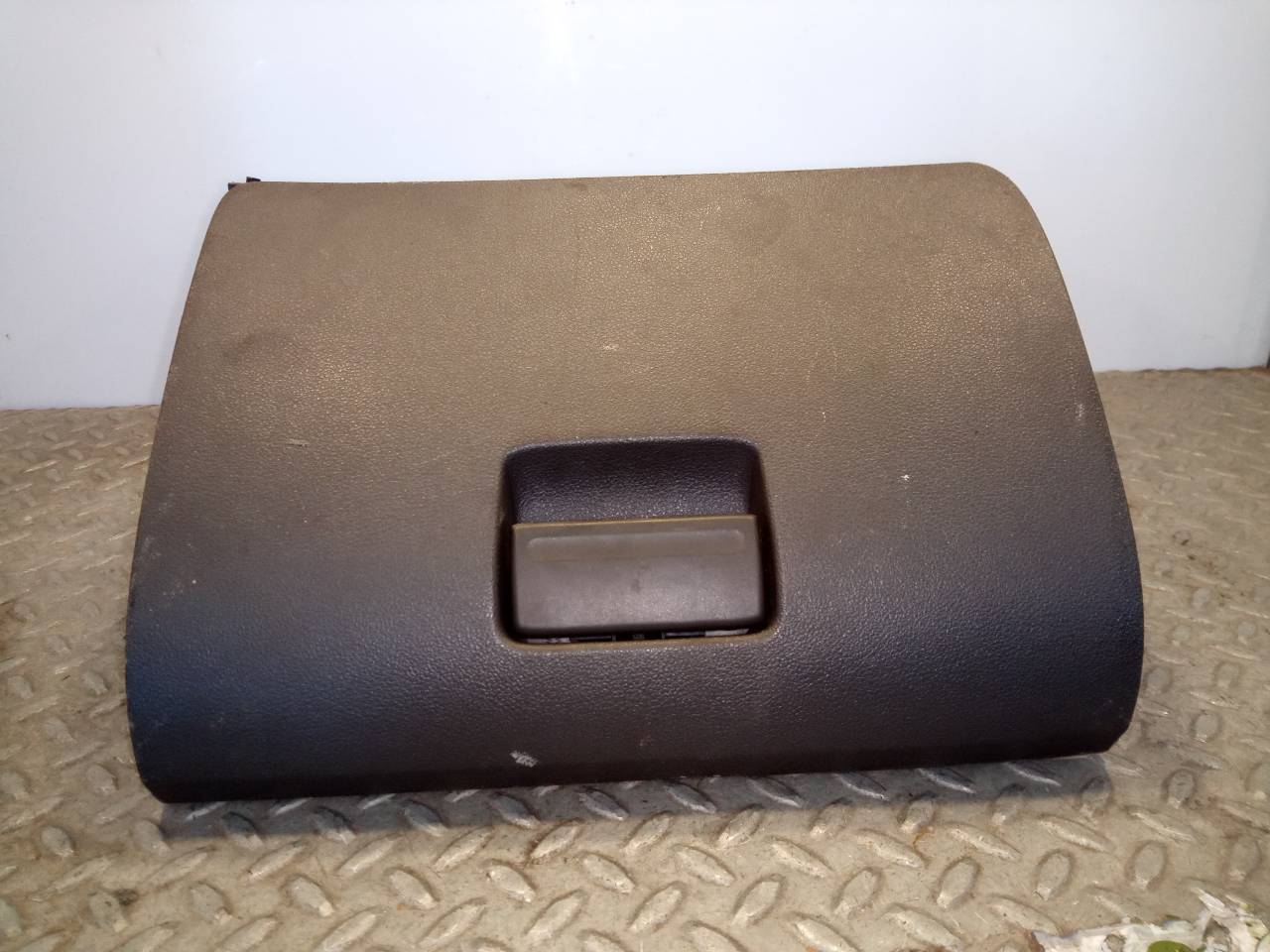 FORD Focus 2 generation (2004-2011) Glove Box 1369499 18709144