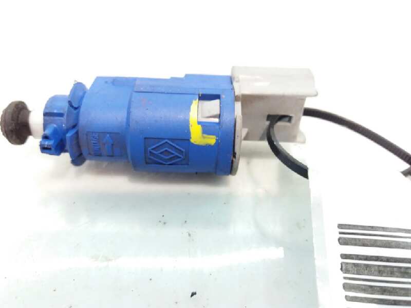 Sensor K9K T7 8200276359C de Renault Grand modus 2008-2014 86 CV con 115698 km - pieza usada