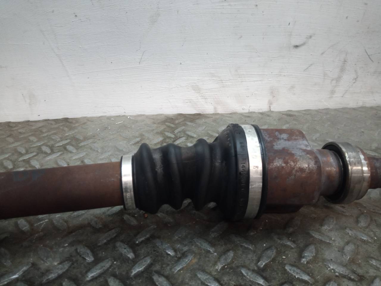 RENAULT Front Right Driveshaft 9630766880 23703905