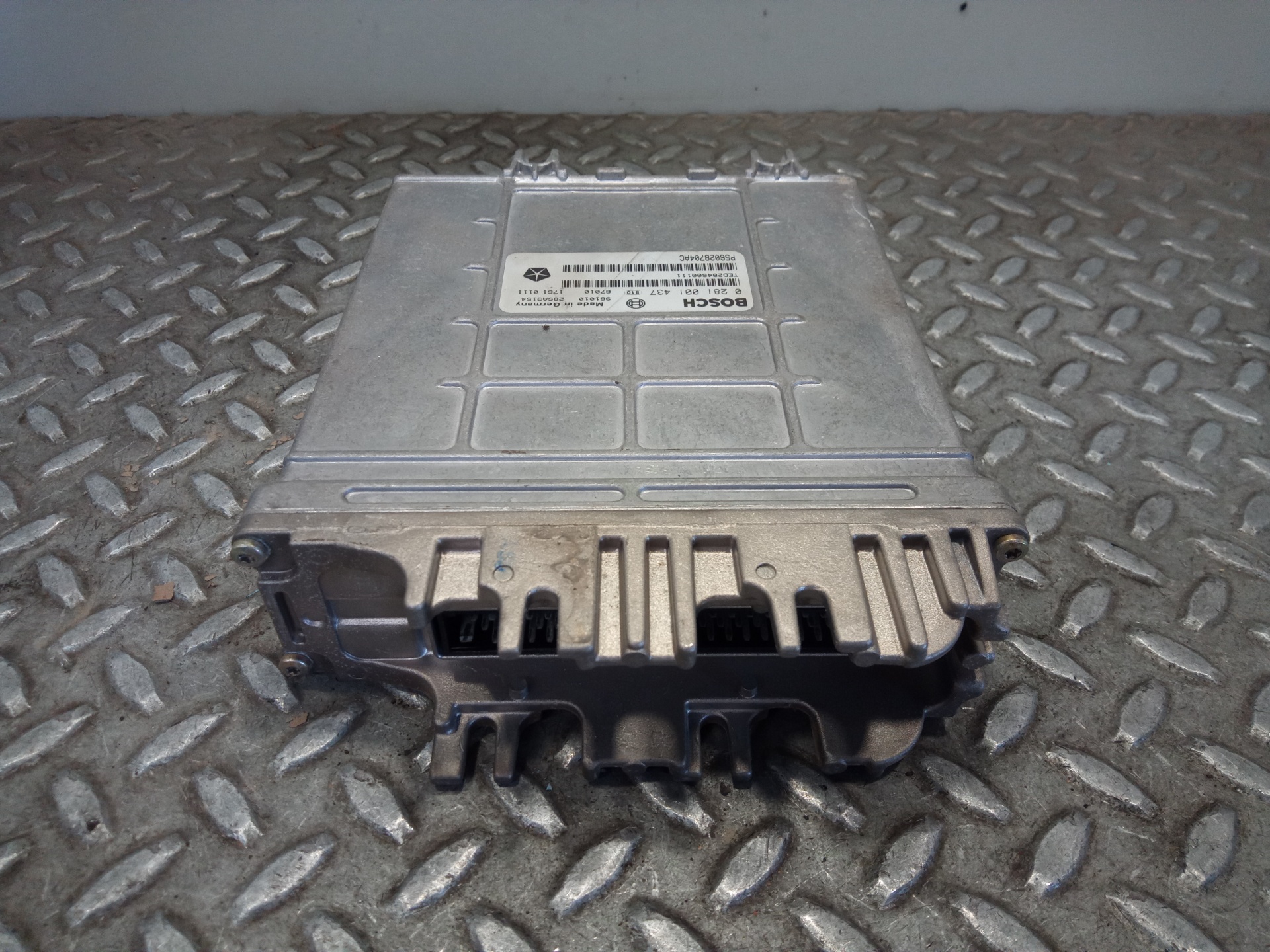 BMW Grand Cherokee Other Control Units 0281001437 23693021