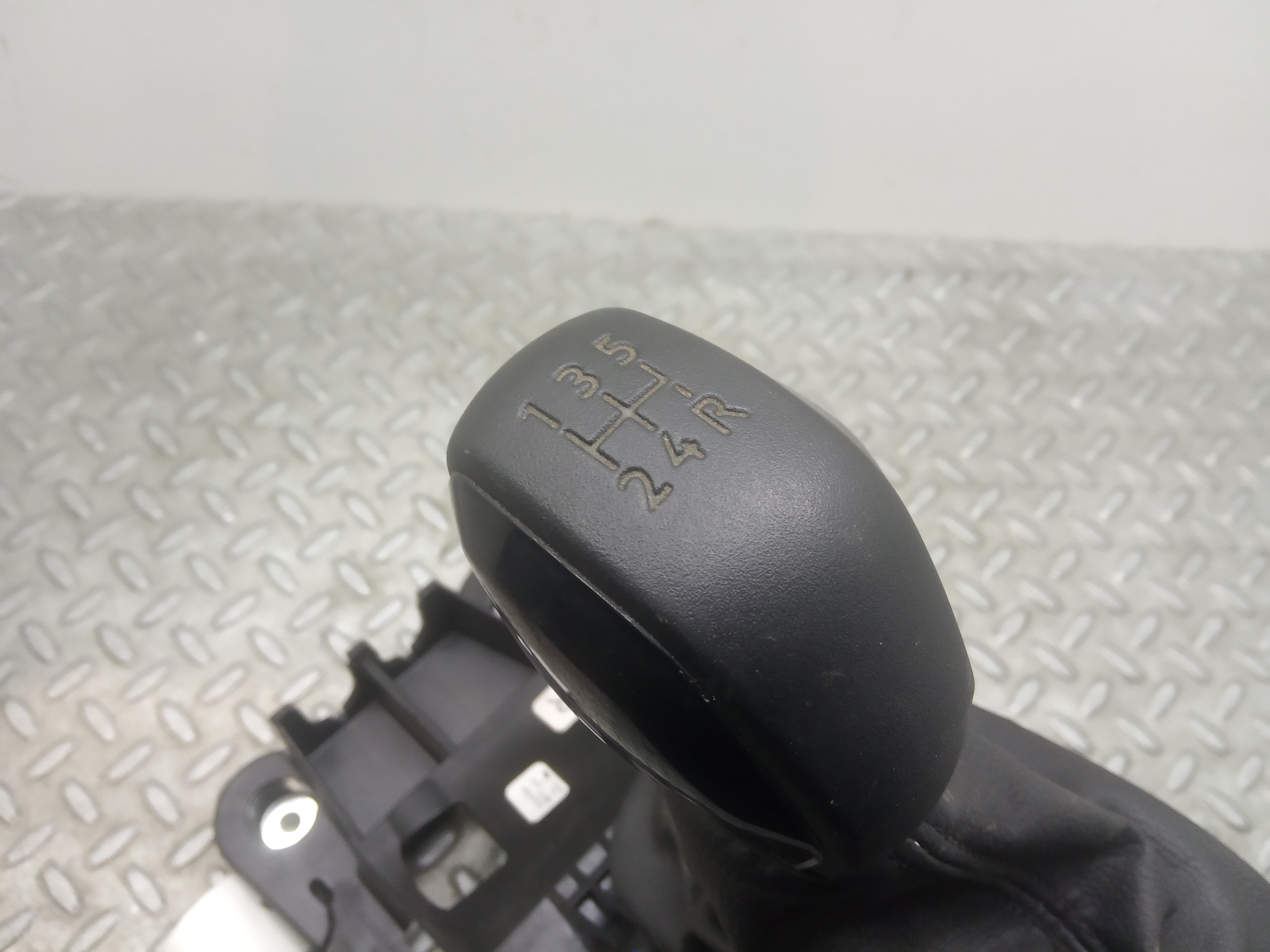 CITROËN C4 Cactus 1 generation (2014-2024) Gear Shifting Knob 9808161780 23691900