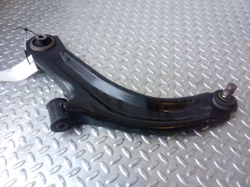 RENAULT Clio 3 generation (2005-2012) Front Left Arm 8200744091 23679463