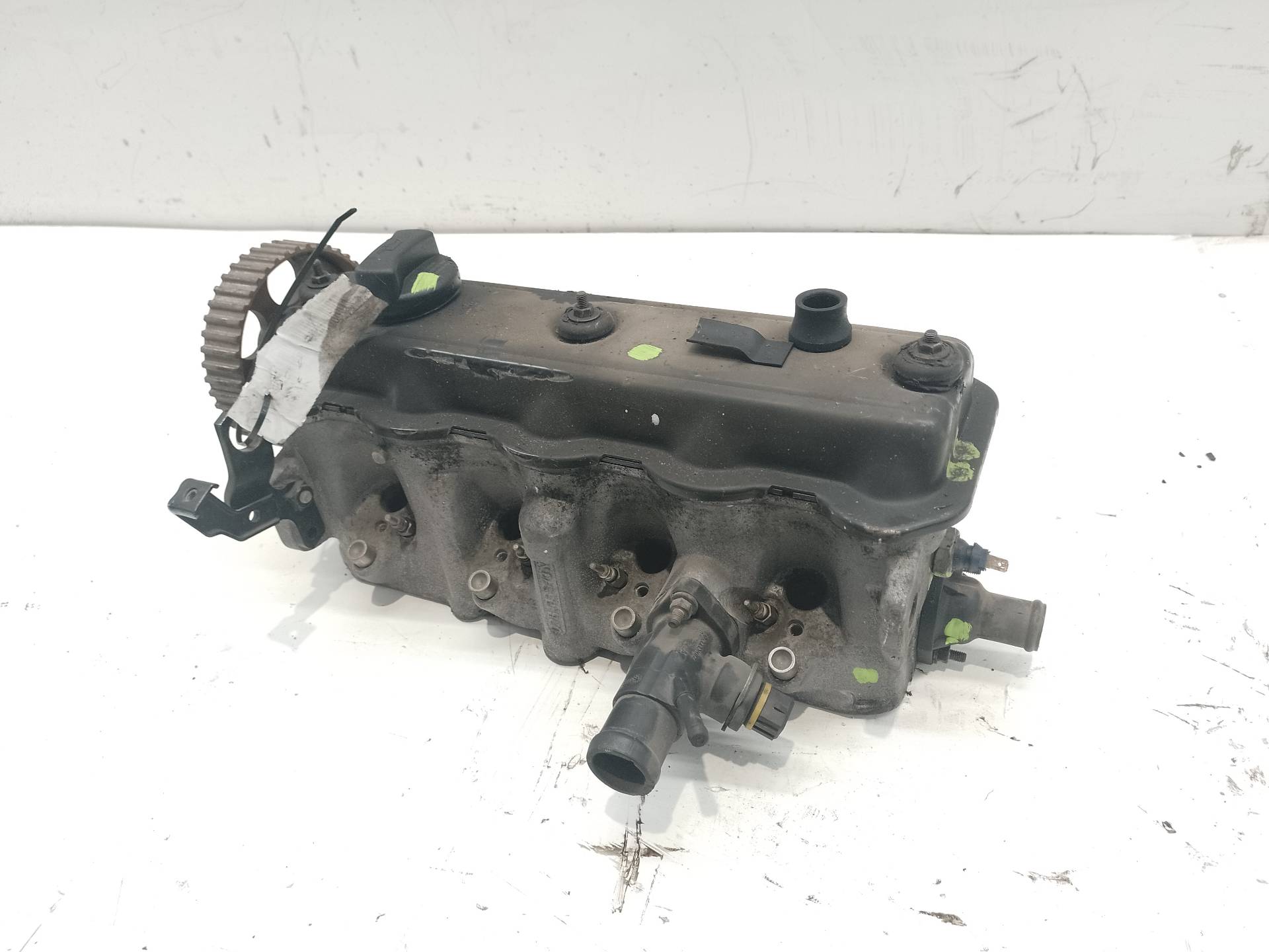 VOLKSWAGEN Passat B5 (1996-2005) Engine Cylinder Head 028103373N 18702855