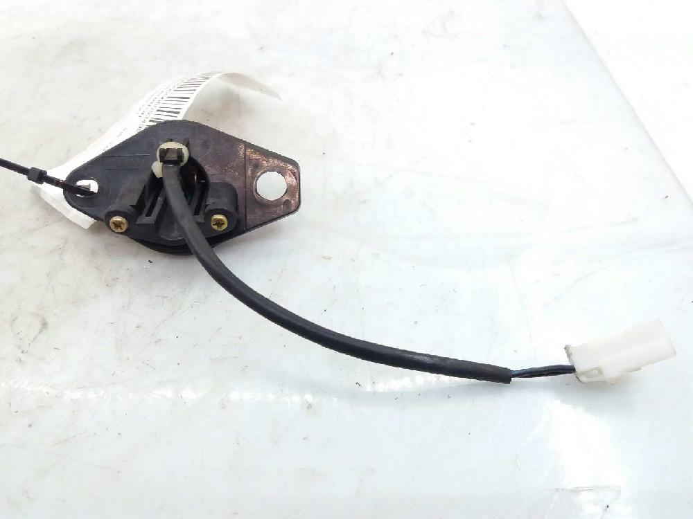 Maneta exterior porton RF 105KW de Mazda 5 (cr) 2005-2010 143 CV con 171158 km - pieza usada